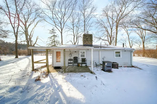 $727,000 | 208 Glasgow Road, Jackson, MI 49201
