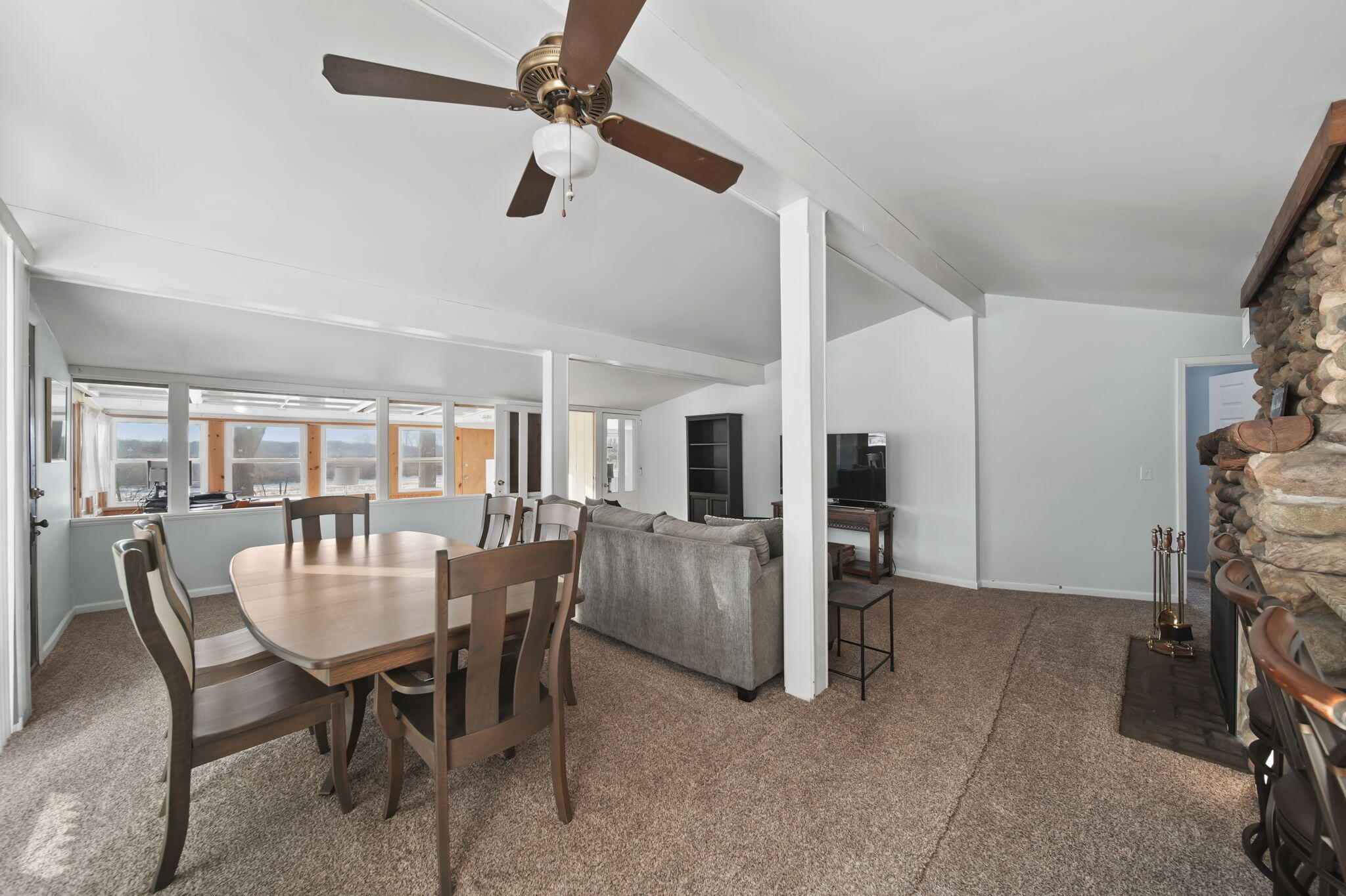 208 Glasgow Road Jackson, MI 49201 - Photo 94 of 94 Open floor plan