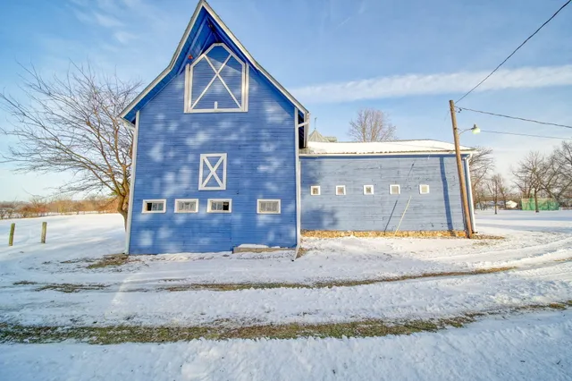 $727,000 | 208 Glasgow Road, Jackson, MI 49201