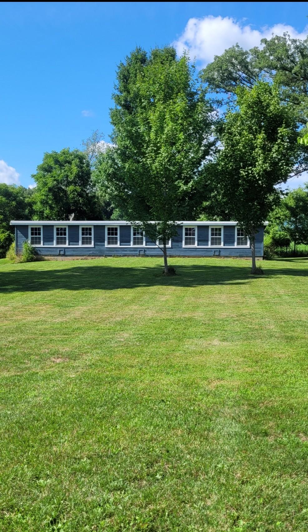 208 Glasgow Road Jackson, MI 49201 - Photo 72 of 94 The workshop (aka : "coop"