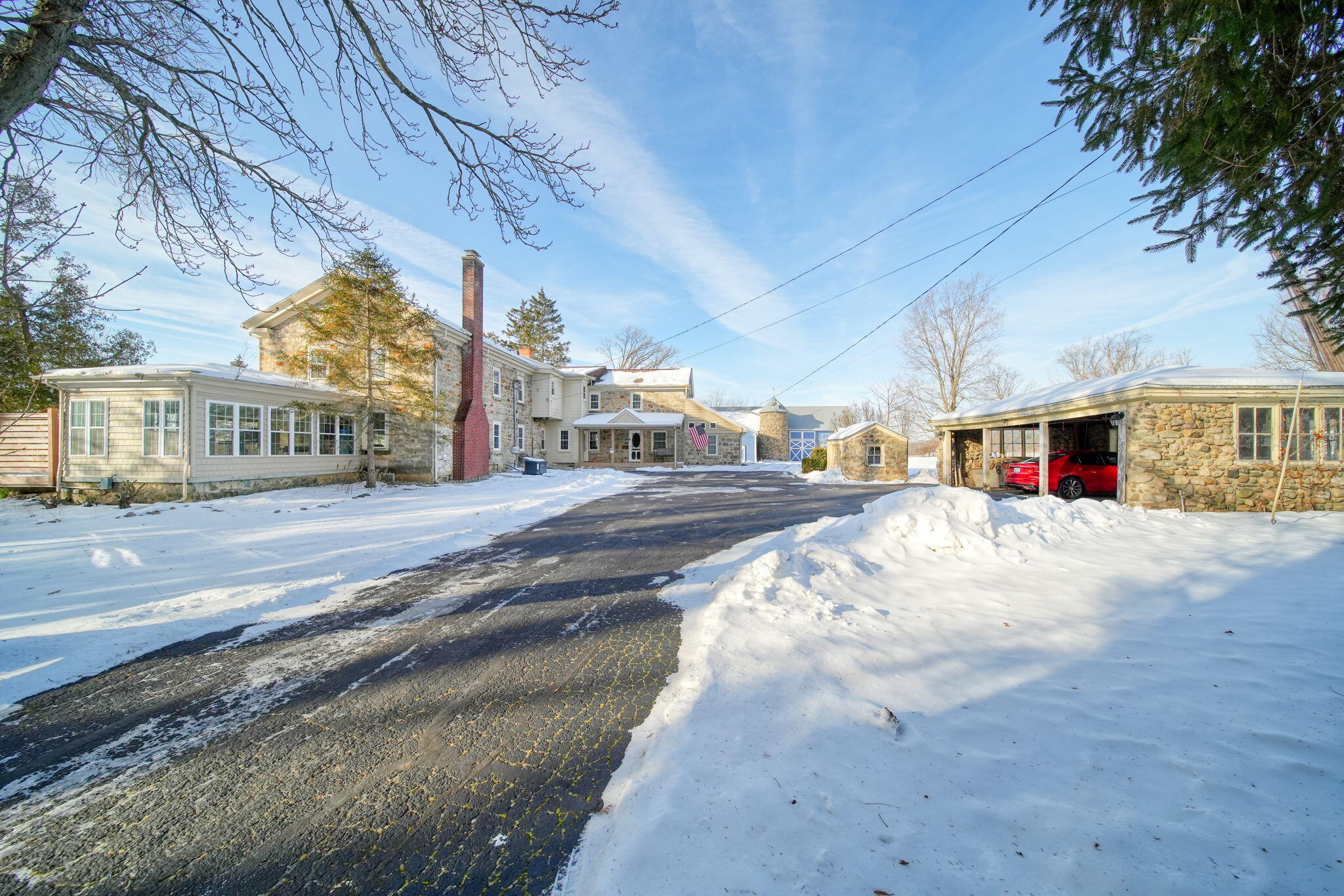 208 Glasgow Road Jackson, MI 49201 - Photo 78 of 94 Paved drive