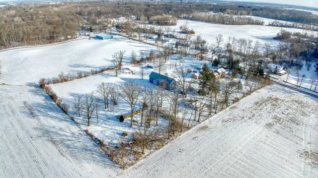 $727,000 | 208 Glasgow Road, Jackson, MI 49201