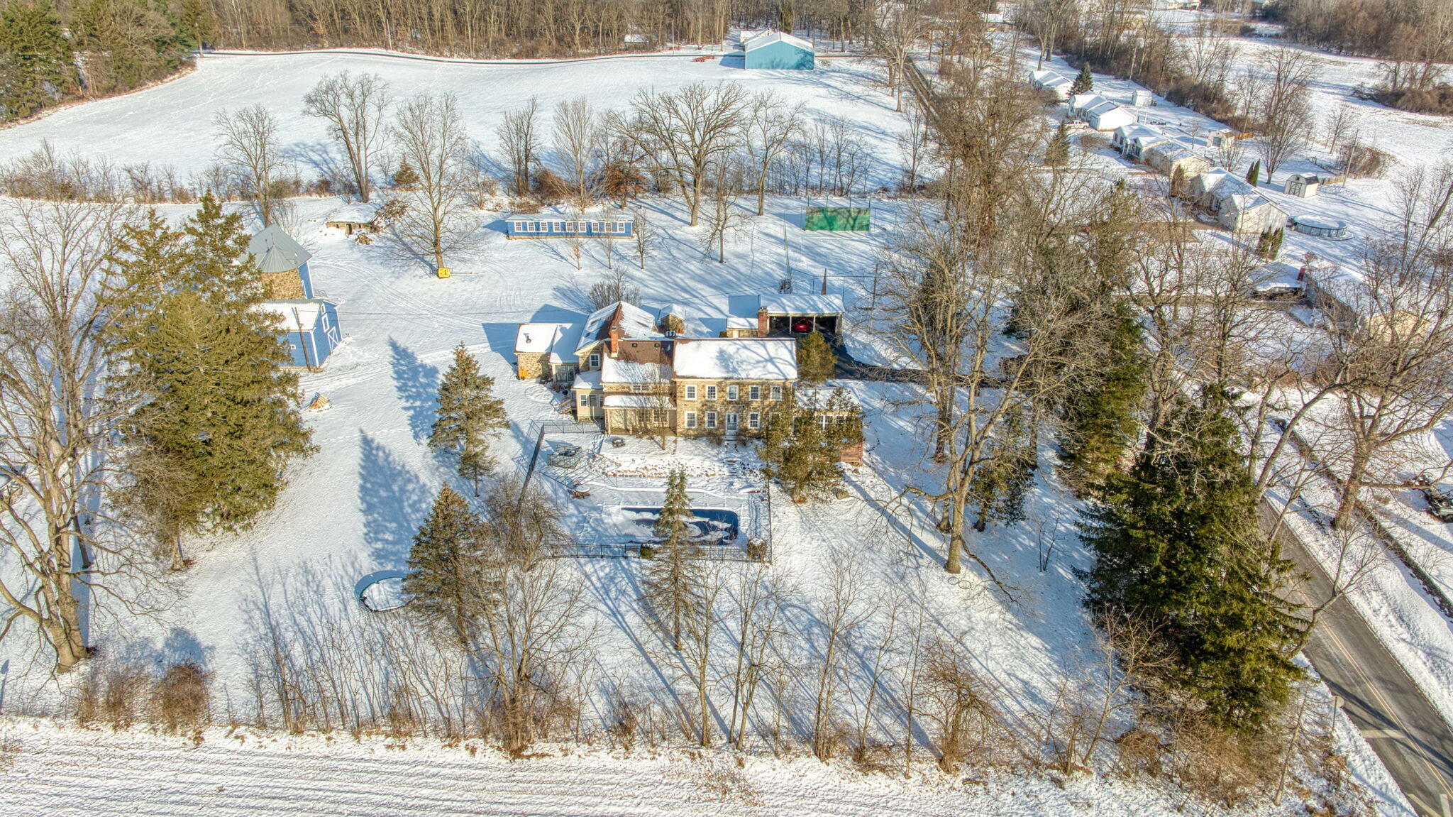 208 Glasgow Road Jackson, MI 49201 - Photo 90 of 94 Stunning inside & out