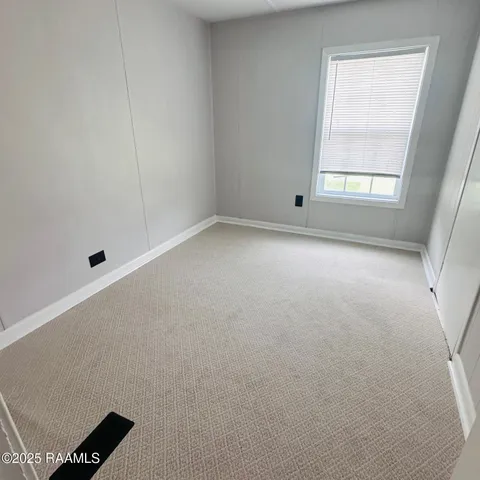 $94,500 | 409 West Bernard Street, Rayne, LA 70578