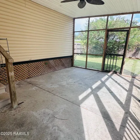 $94,500 | 409 West Bernard Street, Rayne, LA 70578