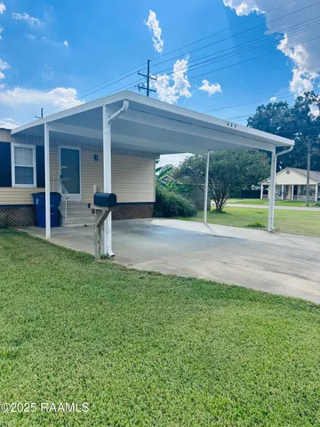 $94,500 | 409 West Bernard Street, Rayne, LA 70578