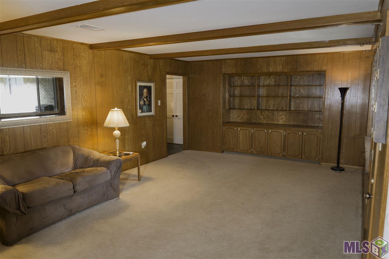 1167 Aurora Place Baton Rouge, LA 70806 - Photo 16 of 17 Livingroom