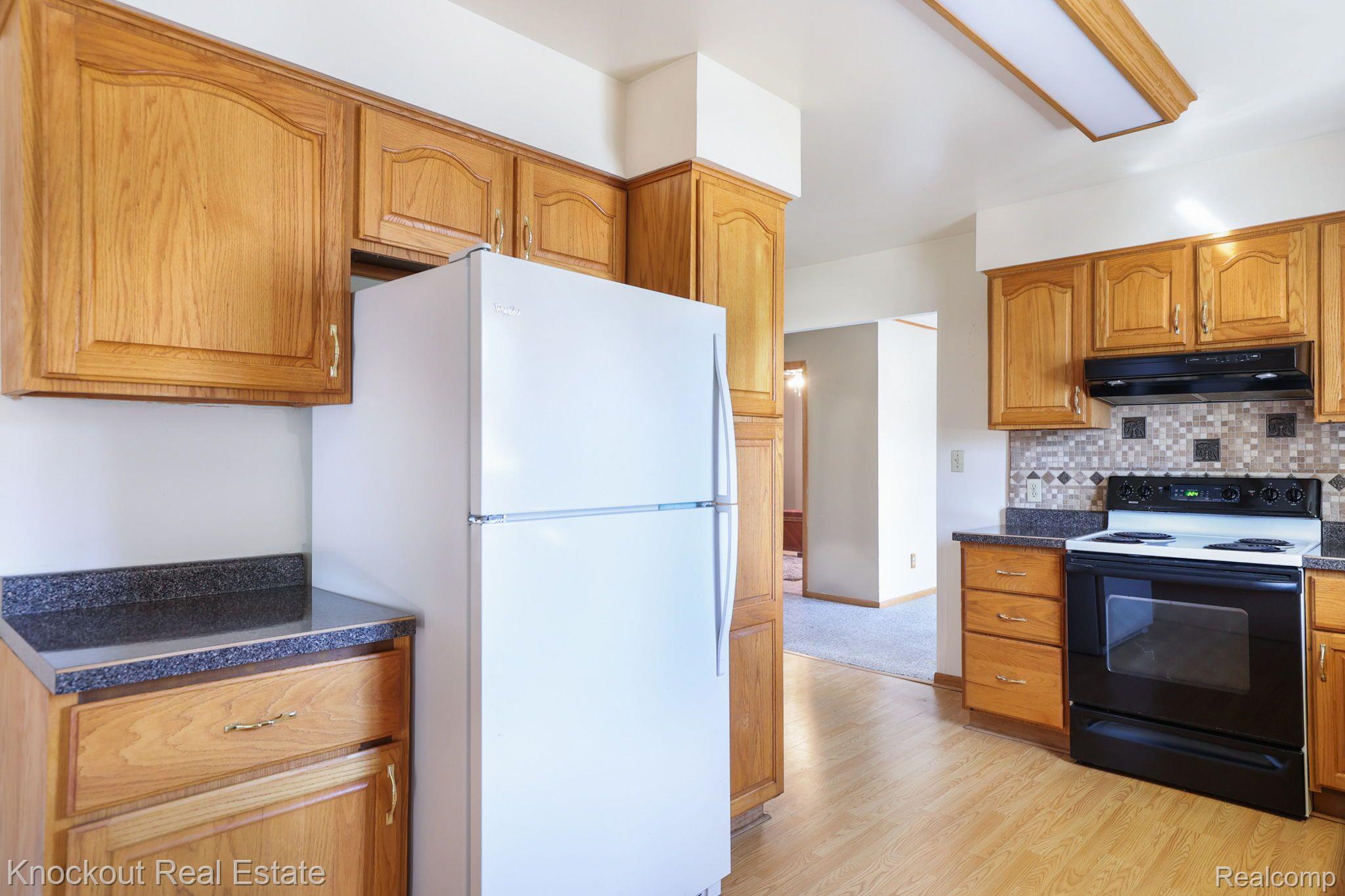12063 Birch Run Road Birch Run, MI 48415 - Photo 16 of 46 Gallery Image 16