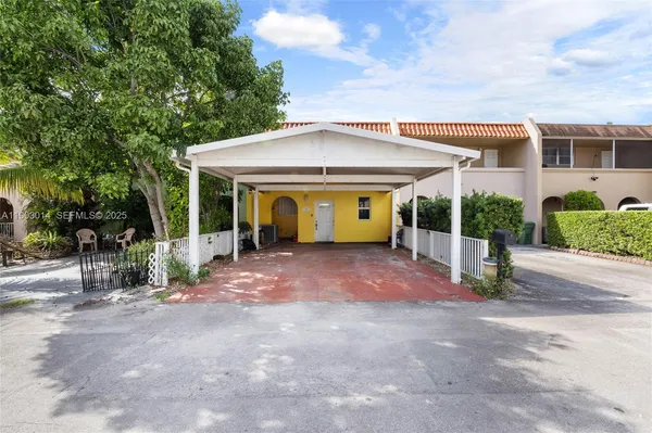 $470,596 | 7144 West 2nd Lane, Hialeah, FL 33014
