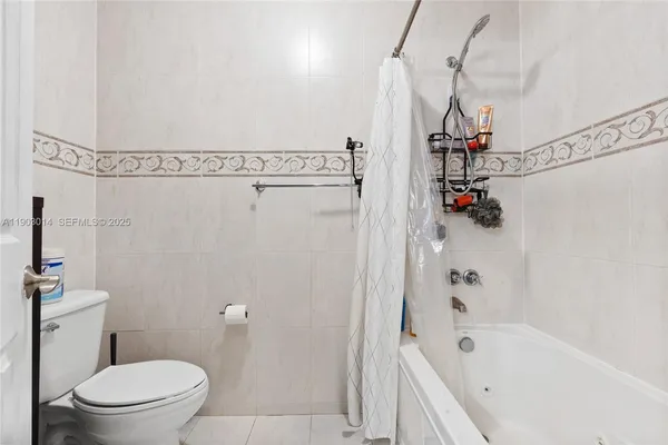 $470,596 | 7144 West 2nd Lane, Hialeah, FL 33014