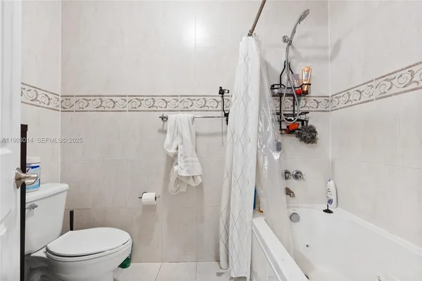 $470,596 | 7144 West 2nd Lane, Hialeah, FL 33014