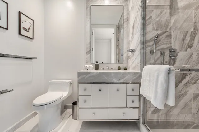 $2,475,000 | 138 East 50th Street, Unit 12C | Midtown East