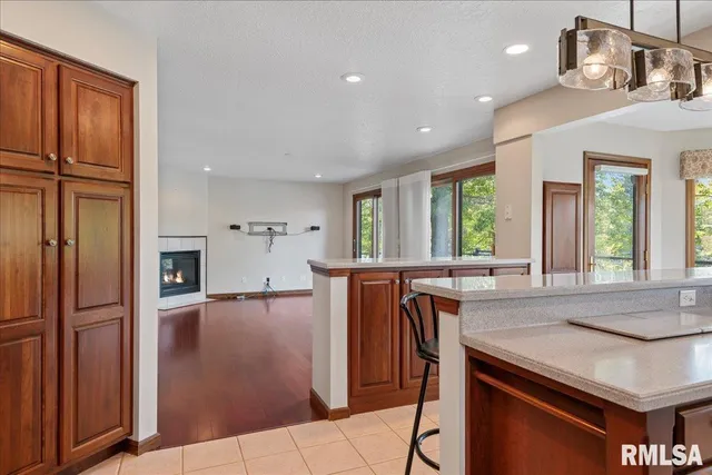 $825,000 | 12 Wedgewood Court, Taylorville, IL 62568