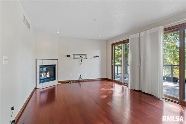 $825,000 | 12 Wedgewood Court, Taylorville, IL 62568