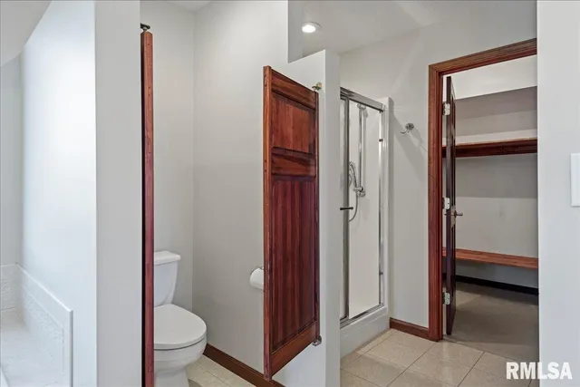 $825,000 | 12 Wedgewood Court, Taylorville, IL 62568