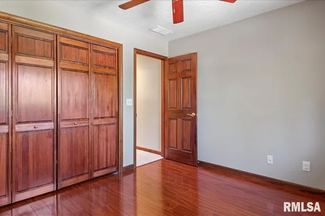 $825,000 | 12 Wedgewood Court, Taylorville, IL 62568