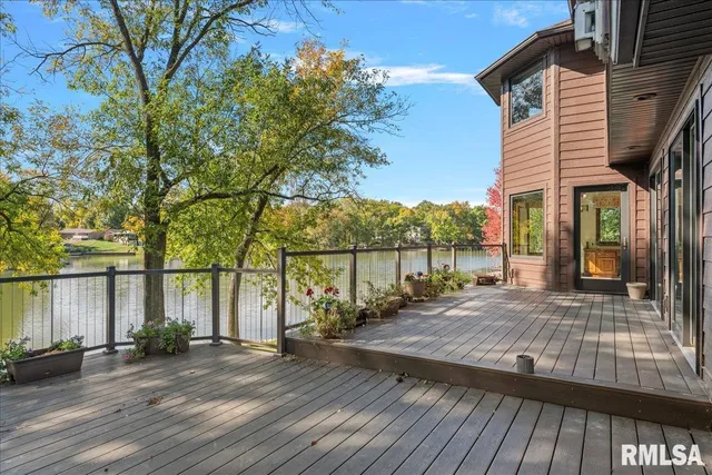 $825,000 | 12 Wedgewood Court, Taylorville, IL 62568