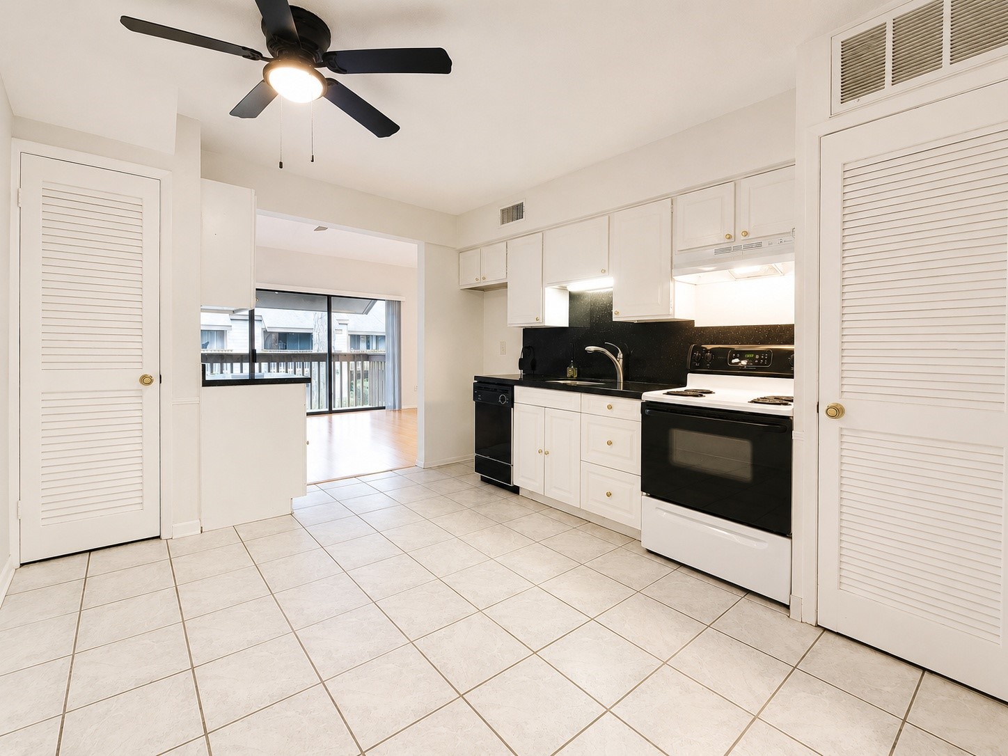 12900 Walden Road, Unit 812H Montgomery, TX 77356 - Photo 6 of 14
