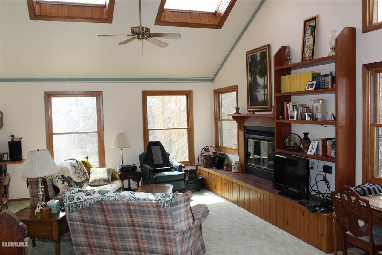 373 West Wachter Road Galena, IL 61036 - Photo 3 of 10 Gallery Image 3