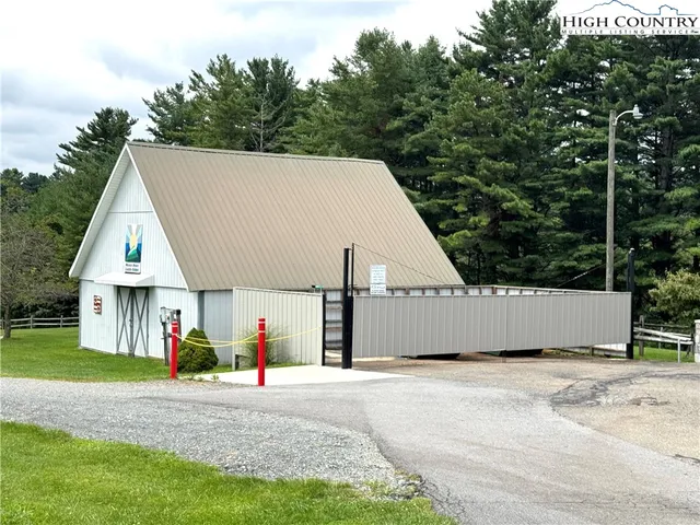 a view of outdoor space yard and patio