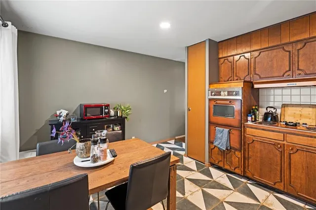 $179,000 | 6105 East 152nd Street, Grandview, MO 64030