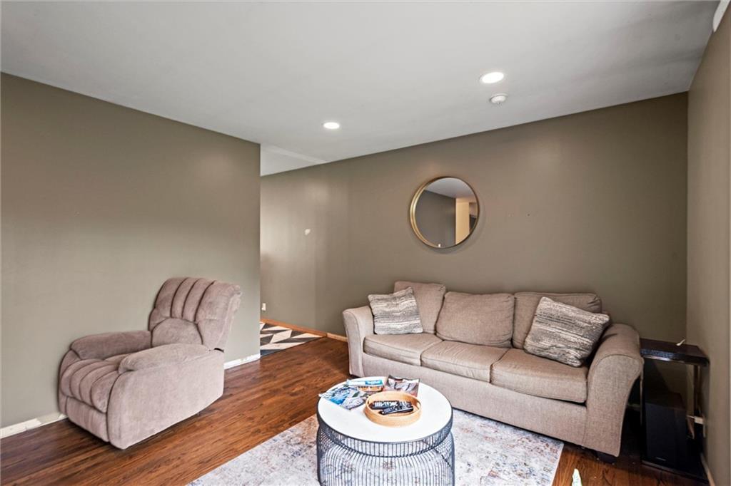 6105 East 152nd Street Grandview, MO 64030 - Photo 6 of 34