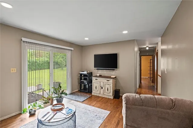 $179,000 | 6105 East 152nd Street, Grandview, MO 64030