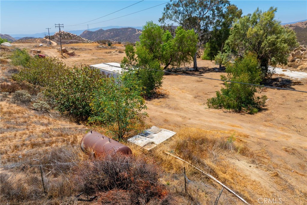 24900 El Toro Road Perris, CA 92570 - Photo 12 of 36 a view of a pathway with a yard