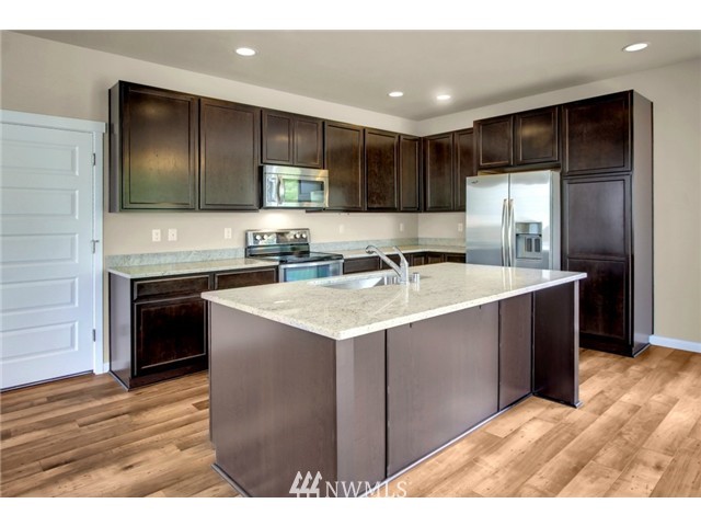 5507 Timber Ridge Drive, Unit 5065 Mount Vernon, WA 98273 - Photo 3 of 15 Gallery Image 3
