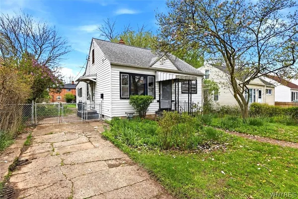 $119,900 | 136 Tyler Street, Buffalo, NY 14214