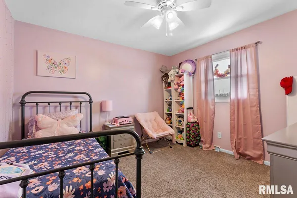 $260,000 | 50 Birch Lane, Williamsville, IL 62693