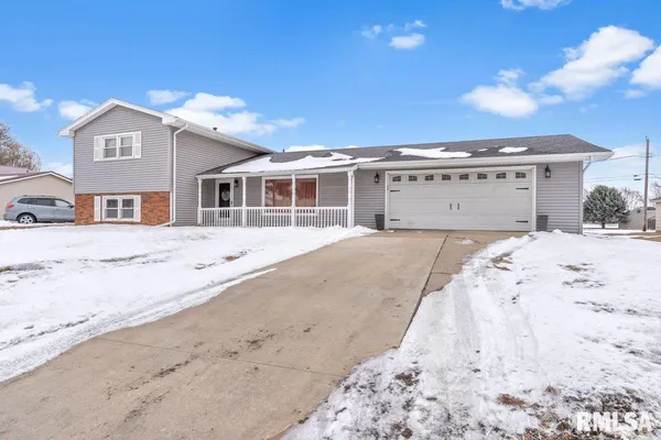 $260,000 | 50 Birch Lane, Williamsville, IL 62693