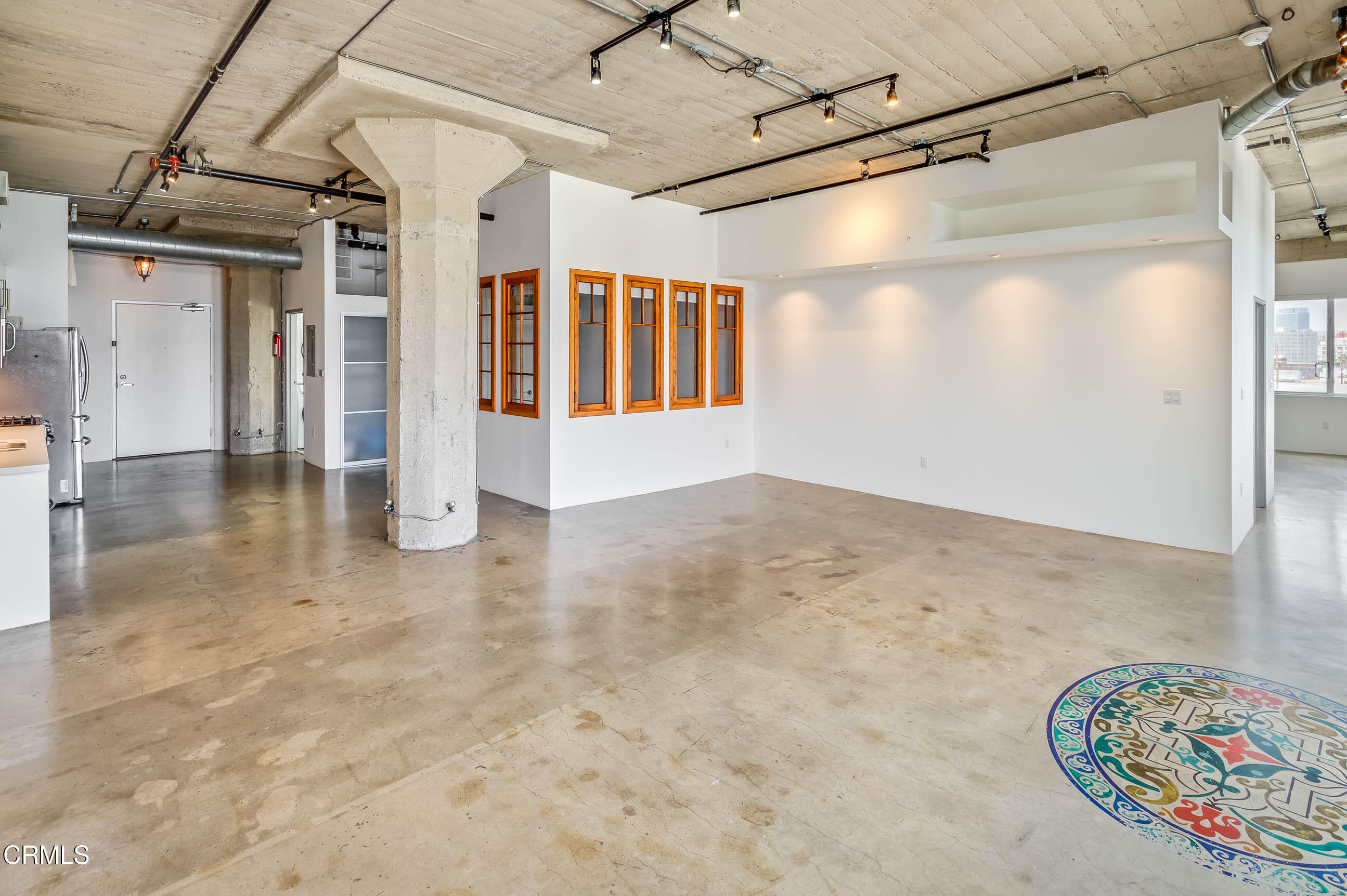 825 East 4th Street, Unit 501 Los Angeles, CA 90013 - Photo 6 of 19