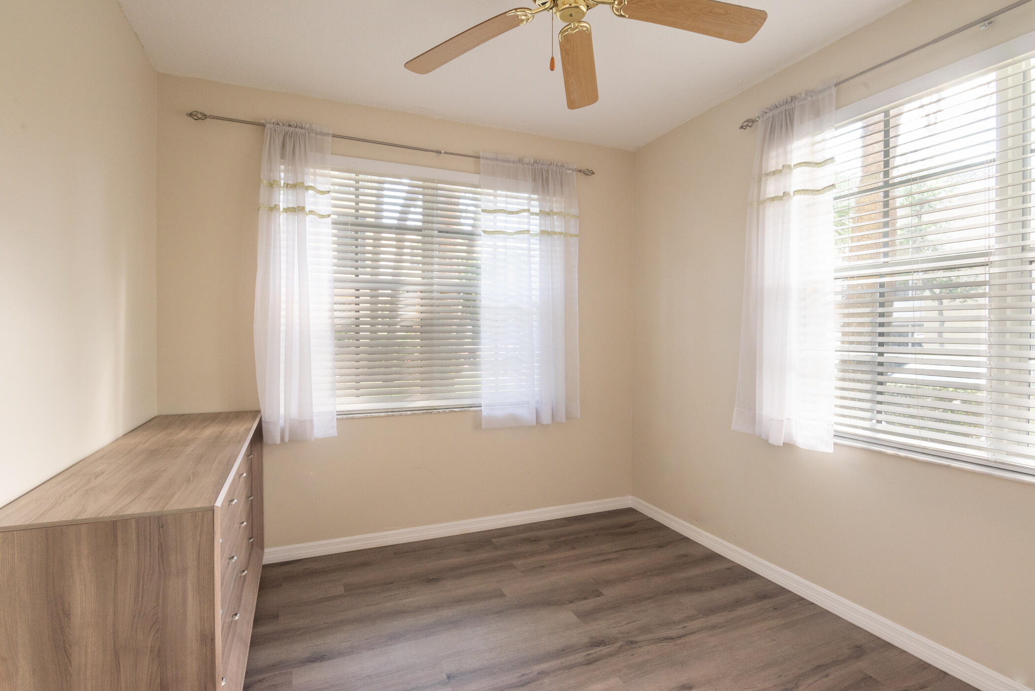 1140 University Boulevard, Unit 10 Jupiter, FL 33458 - Photo 17 of 21 Guest Bedroom