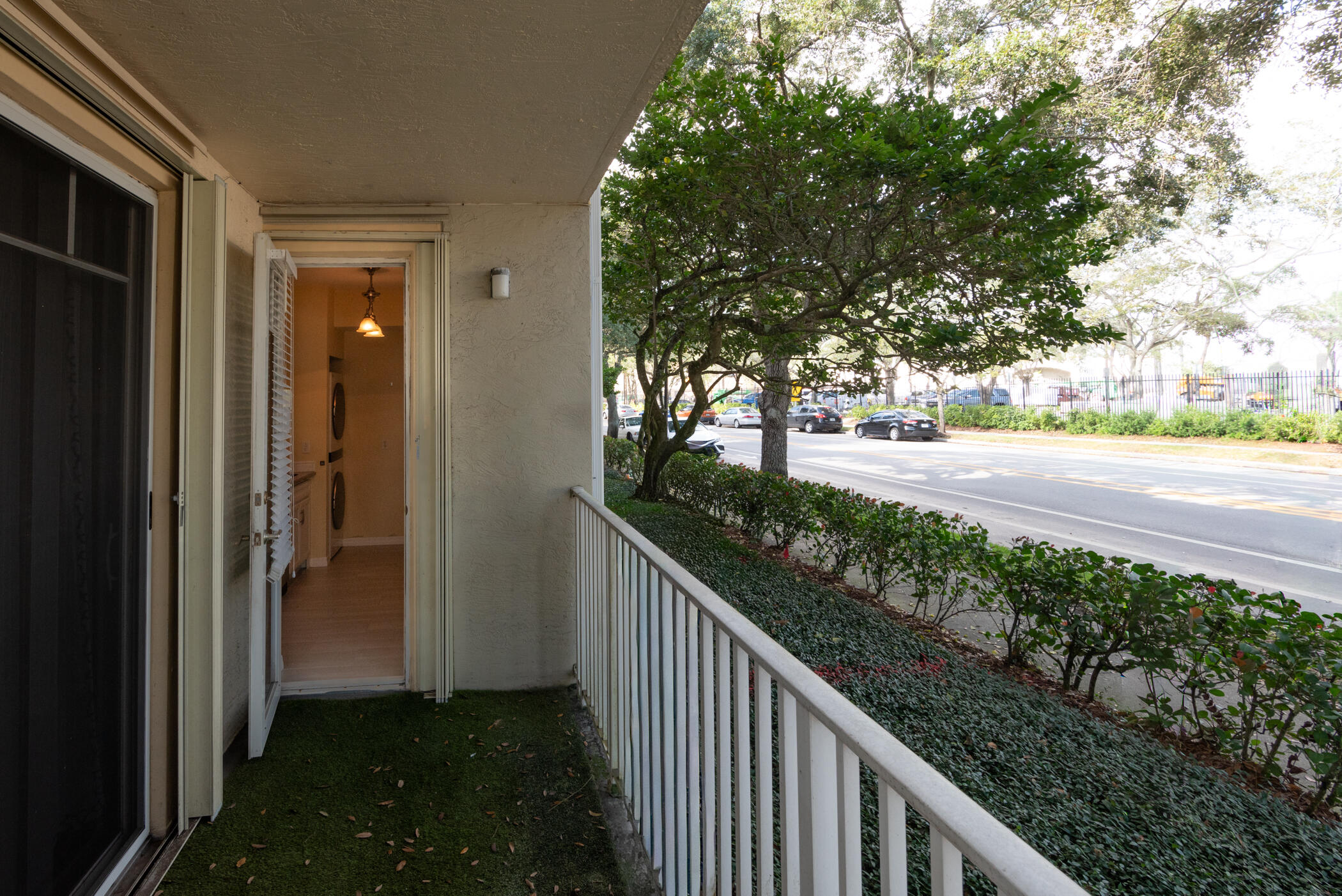 1140 University Boulevard, Unit 10 Jupiter, FL 33458 - Photo 5 of 21 Back Patio