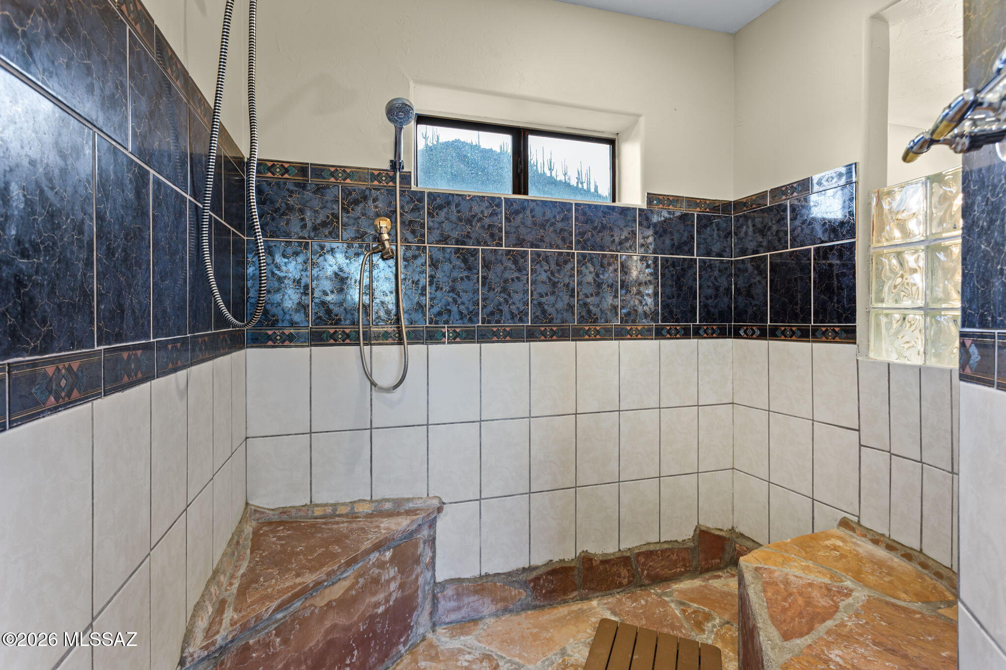 4210 West Mossman Road Tucson, AZ 85746 - Photo 24 of 51 a view of a bathroom