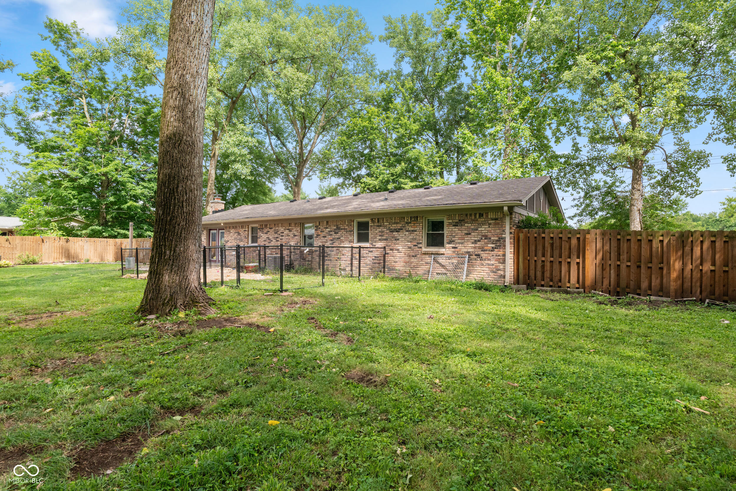 11924 River Road Carmel, IN 46033 - Photo 27 of 41 Gallery Image 27