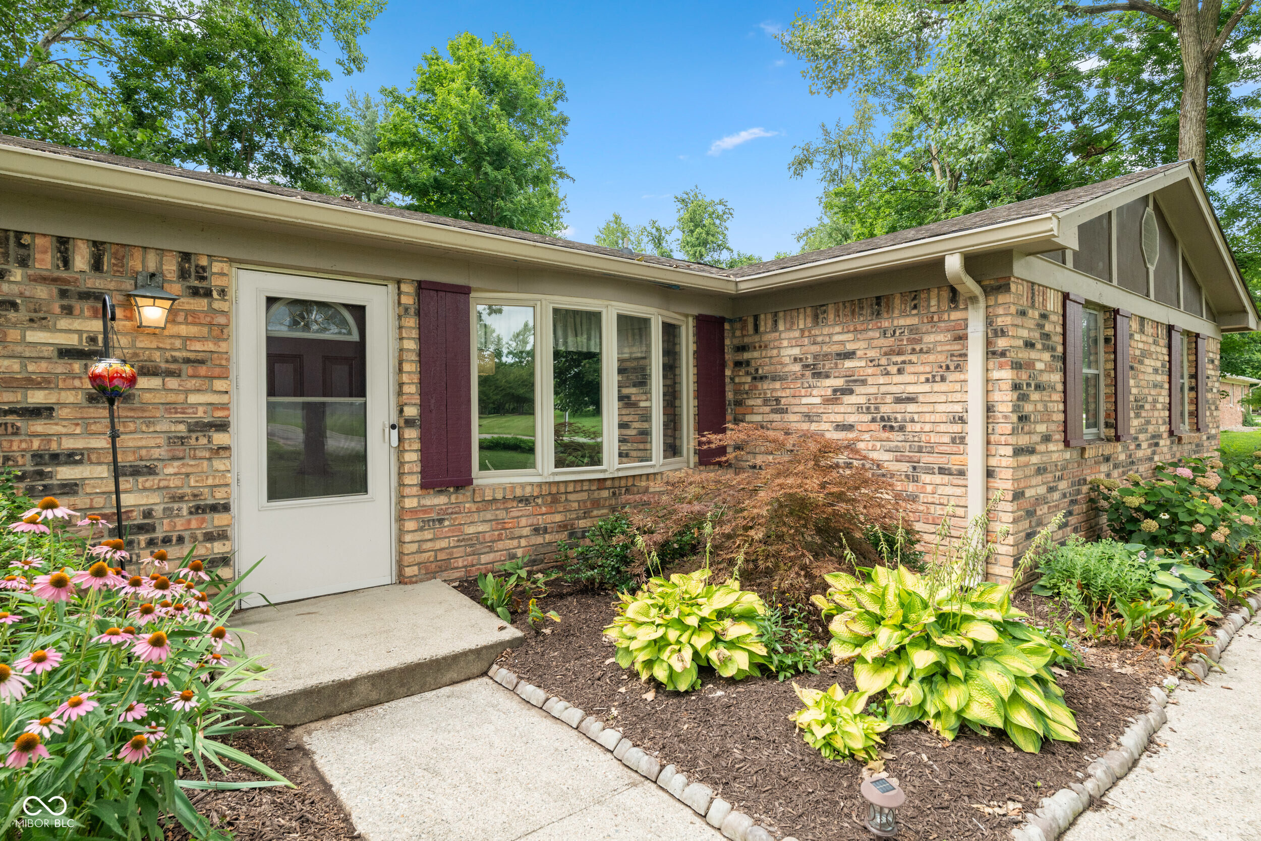 11924 River Road Carmel, IN 46033 - Photo 4 of 41 Gallery Image 4