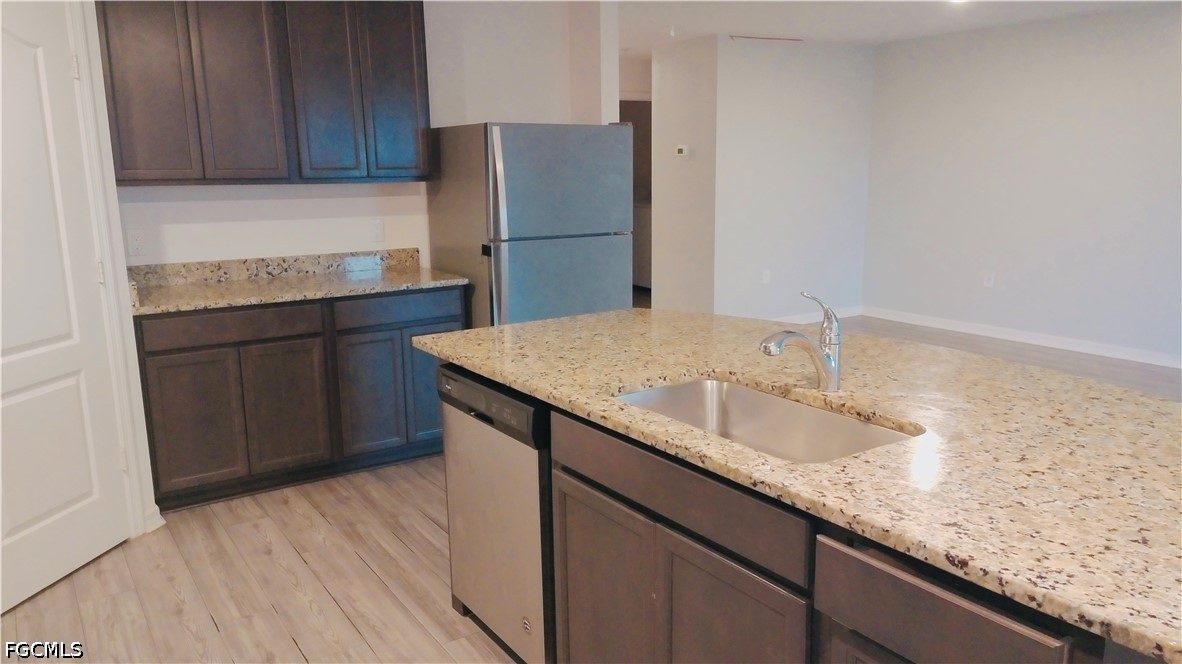 244 Loadstar Street Fort Myers, FL 33913 - Photo 10 of 46
