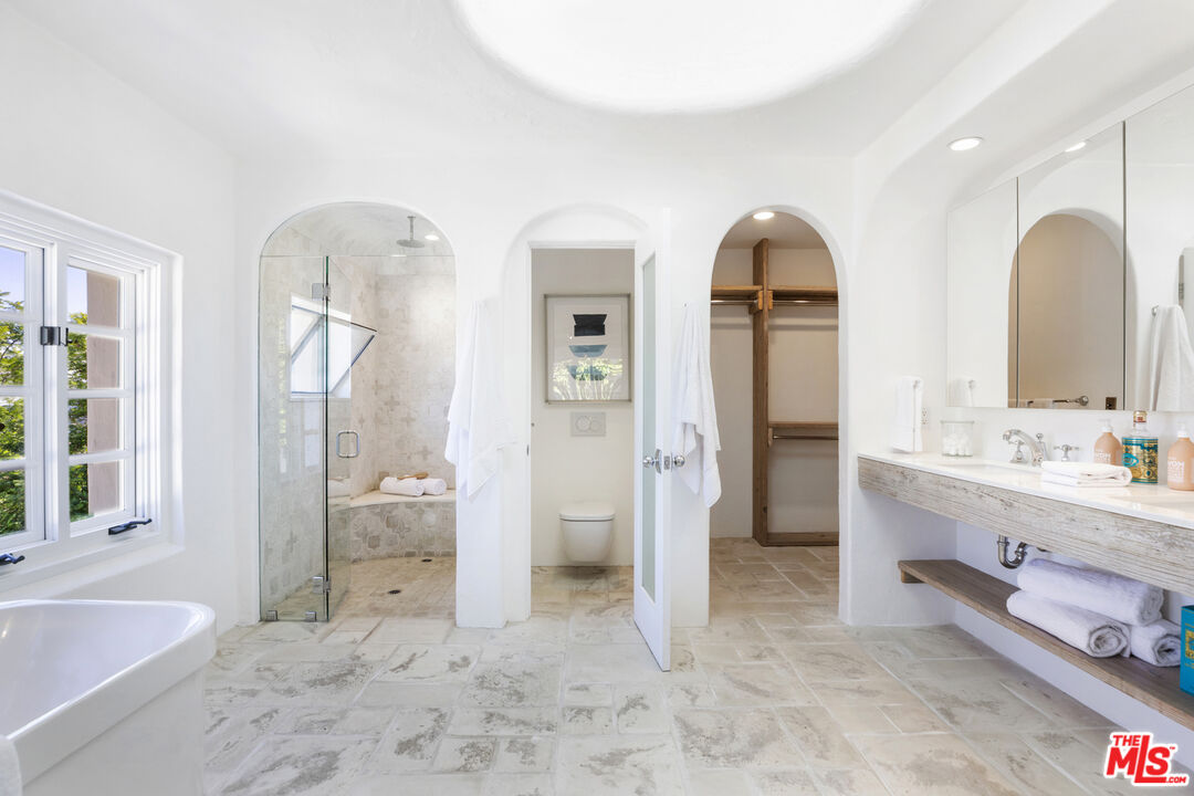 4565 Dundee Drive Los Angeles, CA 90027 - Photo 18 of 42 a view of room with dual sinks