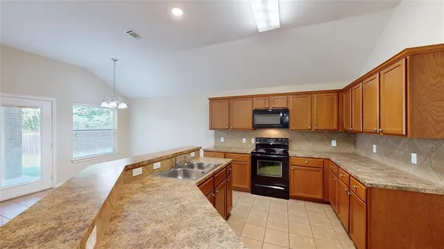 $450,000 | 6027 Pine Cone Lane, Tyler, TX 75707