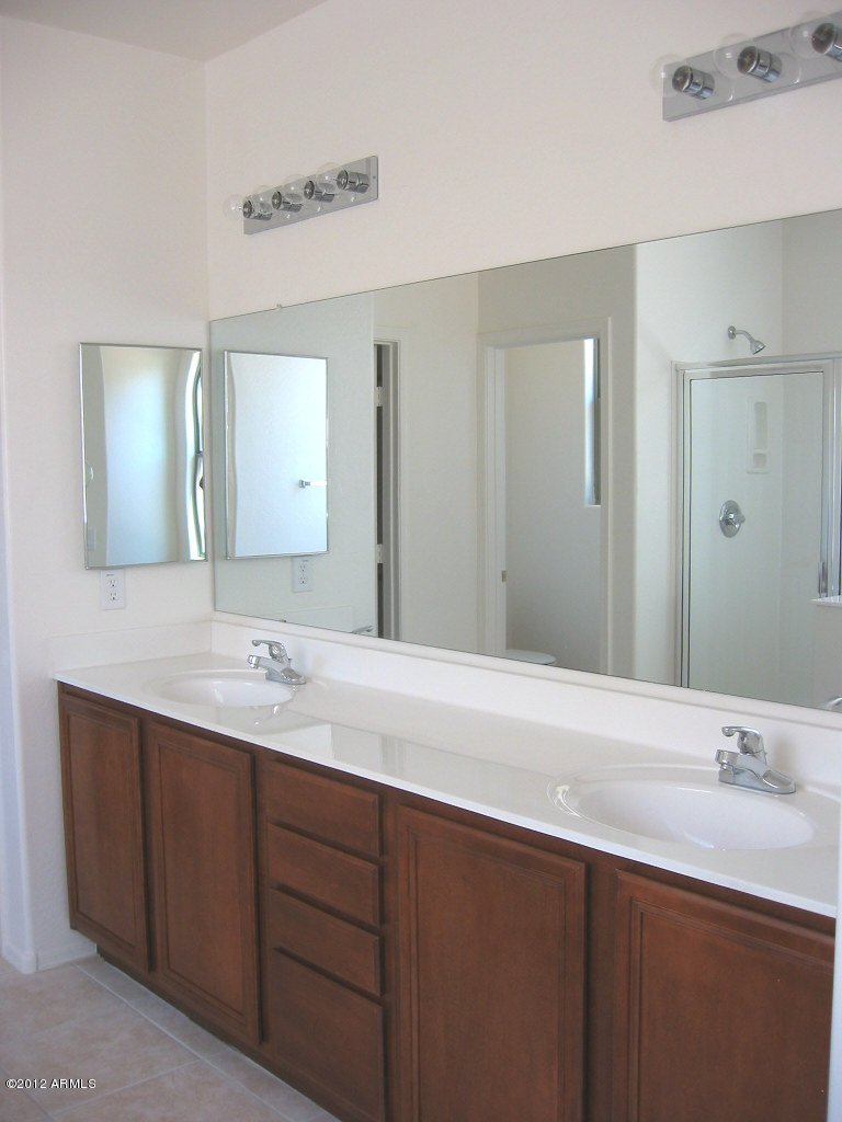 3324 East Blue Ridge Way Gilbert, AZ 85298 - Photo 13 of 17 Master bathroom sinks