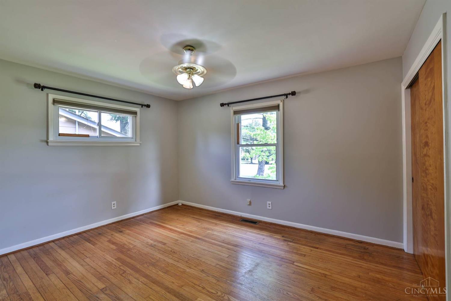 8747 Cheviot Road Cincinnati, OH 45251 - Photo 13 of 28