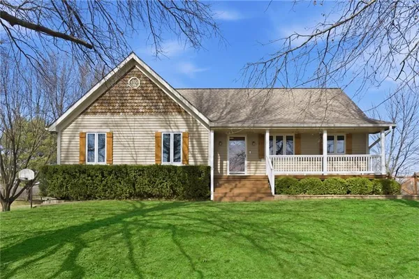 $464,950 | 3910 Carter Drive, Smithville, MO 64089