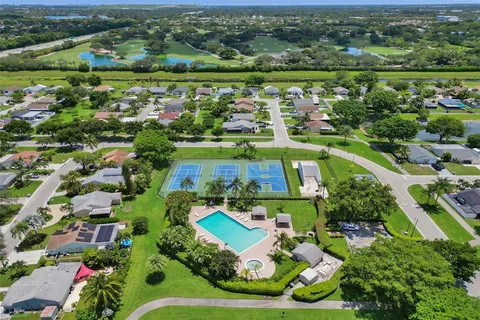 $550,000 | 8353 Huntsman Place, Boca Raton, FL 33433