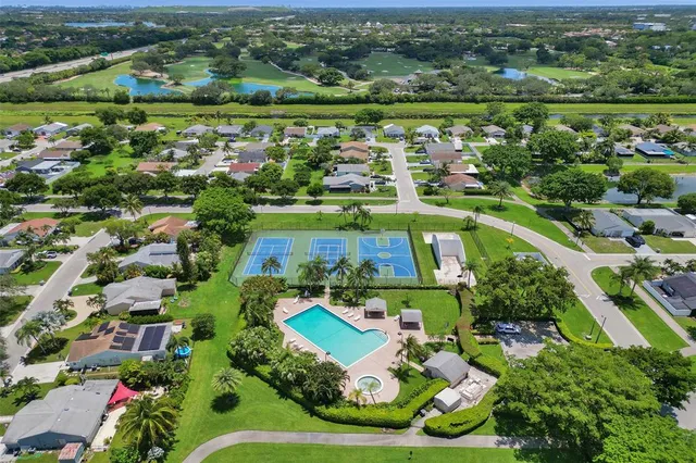 $550,000 | 8353 Huntsman Place, Boca Raton, FL 33433