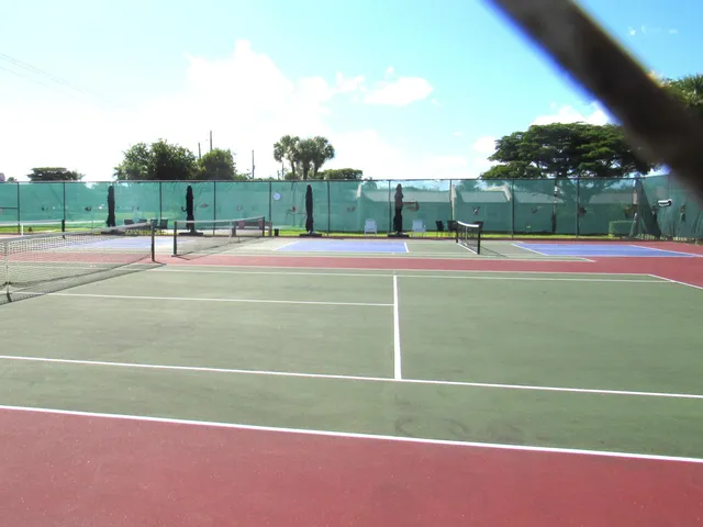 $1,850 | 120 Lake Meryl Drive, Unit 224, West Palm Beach, FL 33411