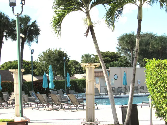 $1,850 | 120 Lake Meryl Drive, Unit 224, West Palm Beach, FL 33411