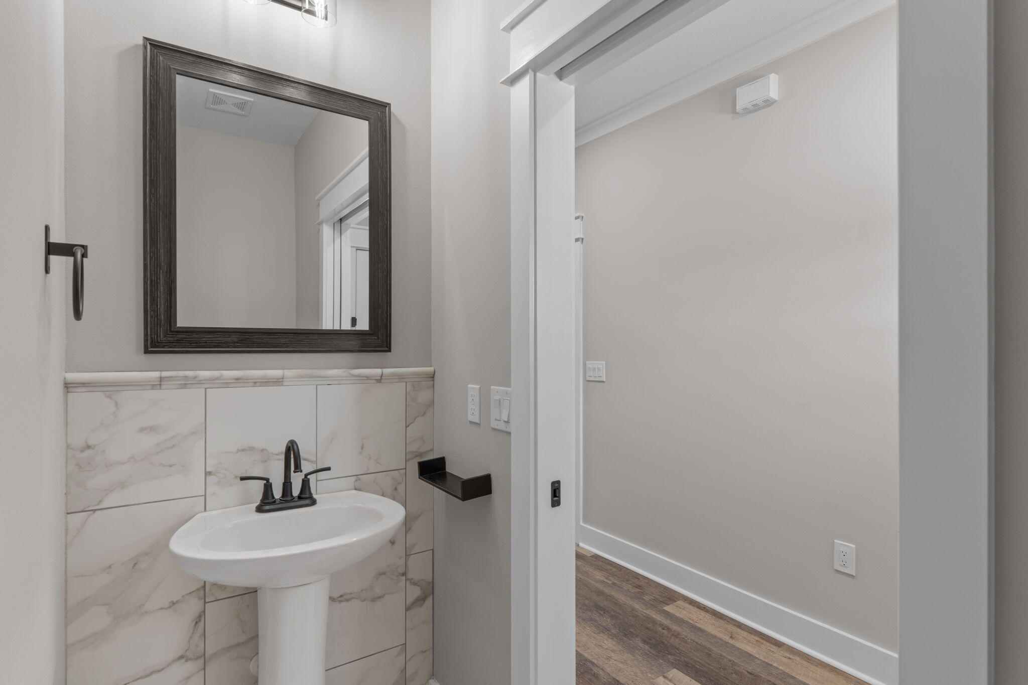 2 Praiseworthy Drive Valparaiso, FL 32580 - Photo 18 of 38 19-web-or-mls-Final-18