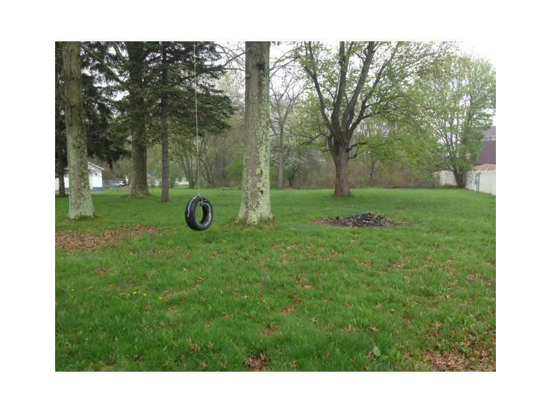 211 North Maple Street Mercer, PA 16137 - Photo 14 of 14 Yard/Garden.